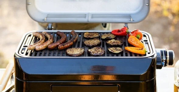 Barbecue à Partir De Table À Gaz Campingaz Attitude 2 Go Noire